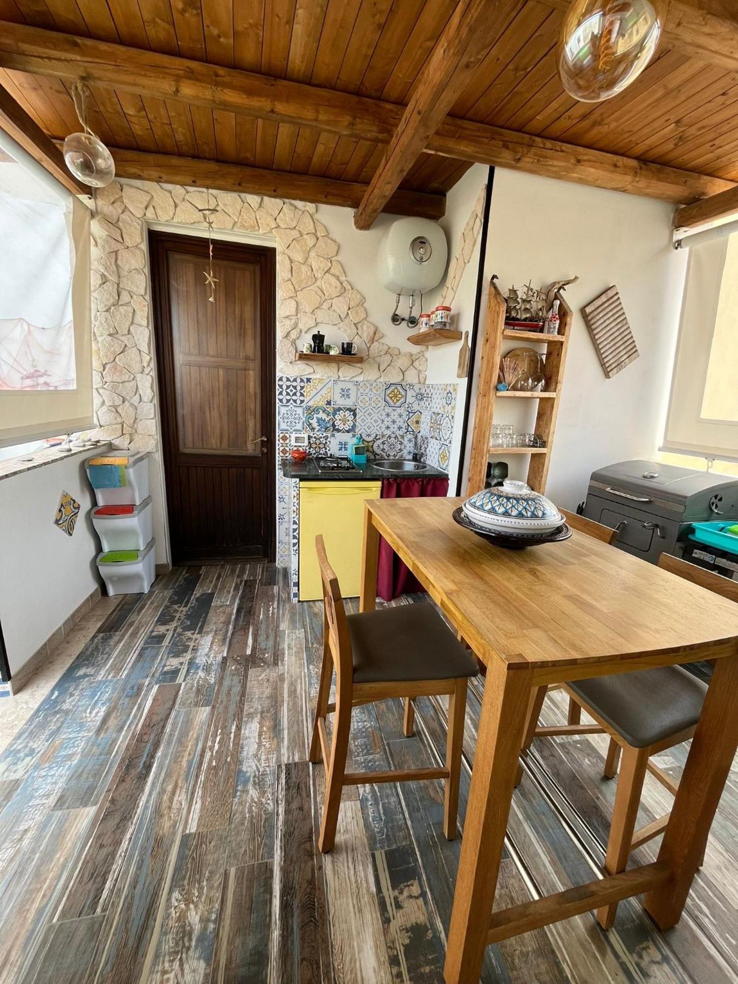 Casa Di Dalila Apartment ตราปานี ภายนอก รูปภาพ